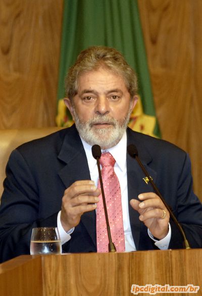 Lula diz que é bom ver os EUA e a Europa em crise