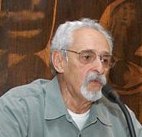 Escritor paranaense Walmor Marcelino