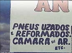 Imagem de uma placa que contm erro ortogrfico. A imagem pode ser utilizada para exemplificar o gnero placa, bem como para discutir o letramento e o uso da norma padro da lngua portuguesa. <br /><br /> Palavras-chave: Placa. Norma padro. Ortografia. Letramento.